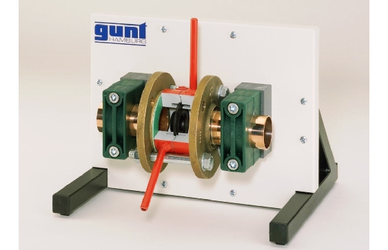 Cutaway model: flow nozzle