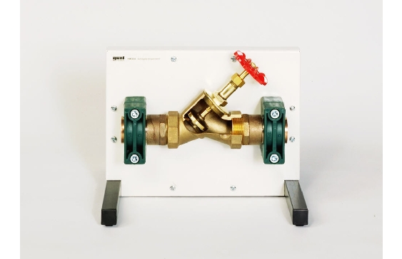 Cutaway model: angle seat valve